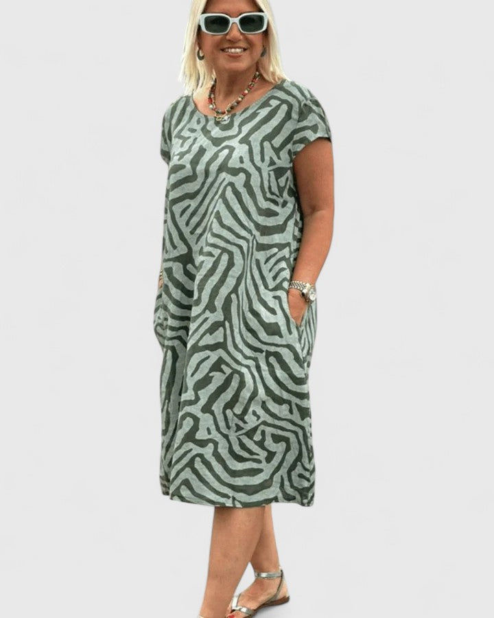 Calyviah | Cozy Chic Dress