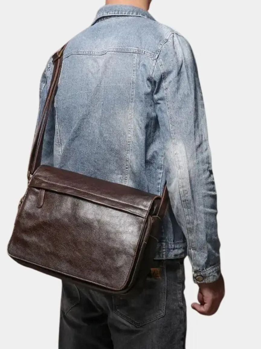 Leviana Timeless Leather Messenger Bag