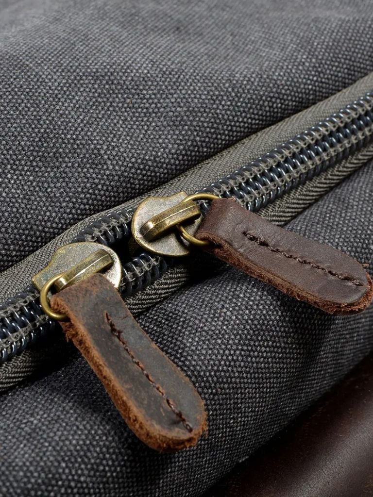 Leviana Highland Expedition Travel Bag