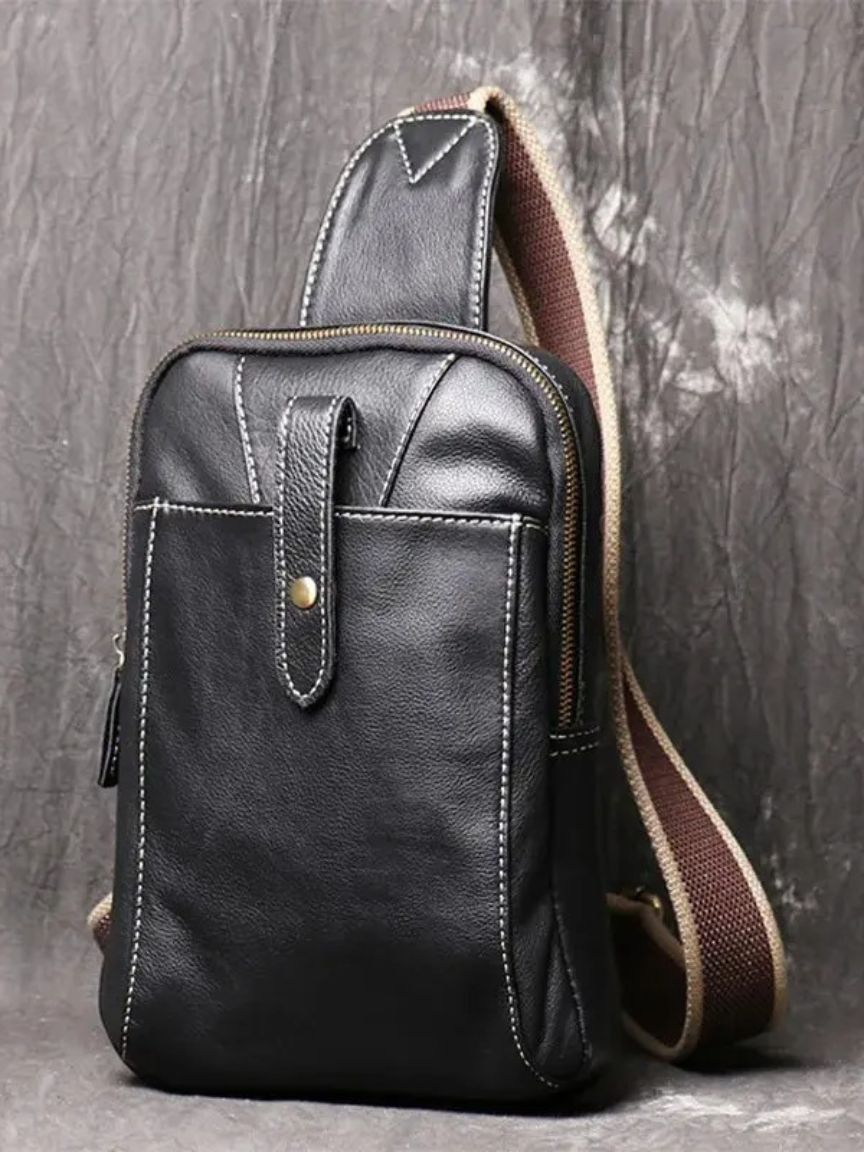 Leviana Minimalist Leather Shoulder Bag