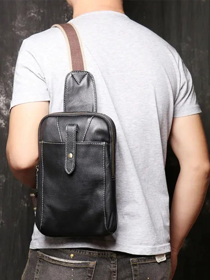 Leviana Minimalist Leather Shoulder Bag