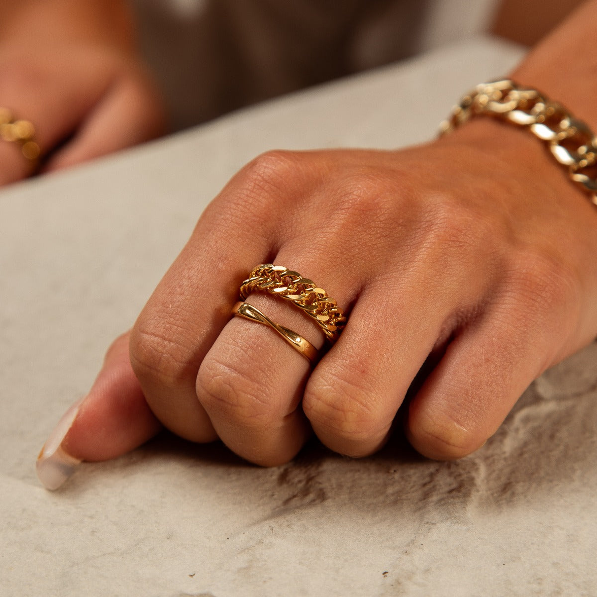 Curb Link Ring