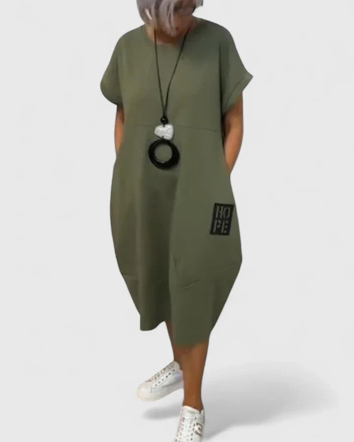 Thalyssiah | Cozy Midi Dress