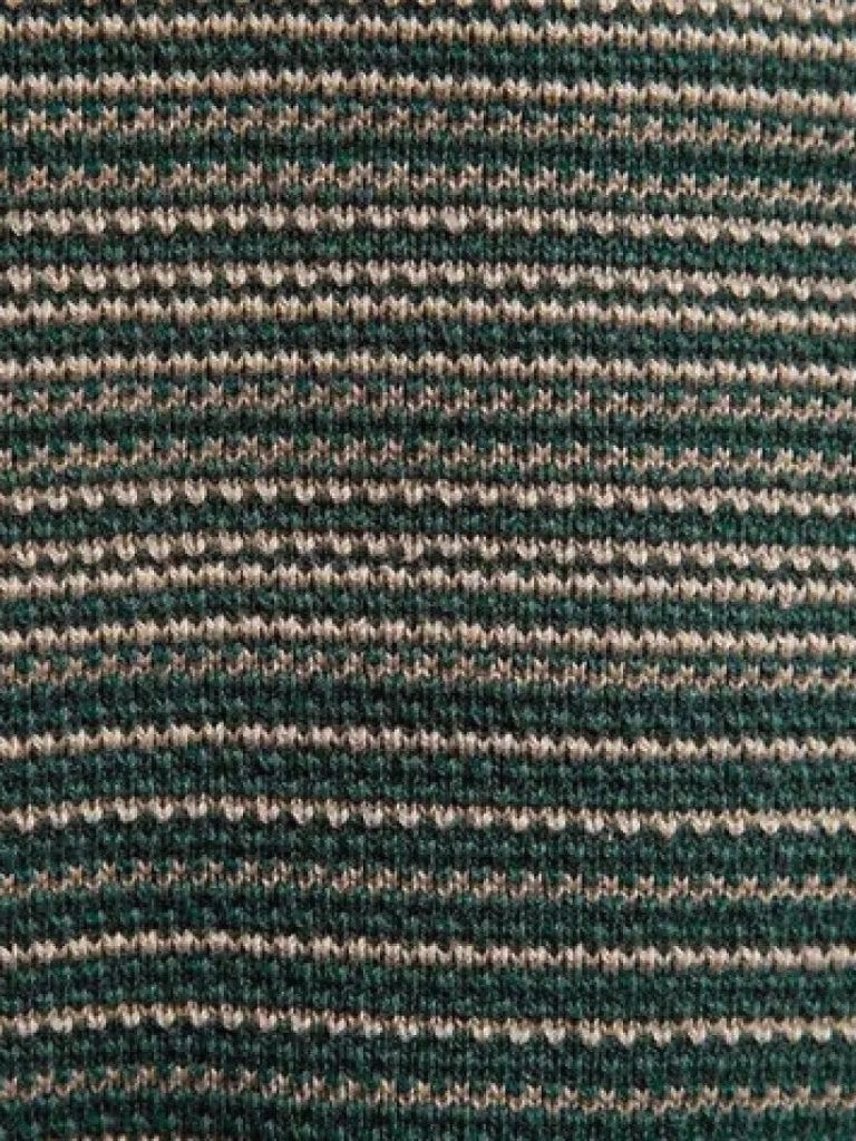 Round Neck Sweater - Leviana