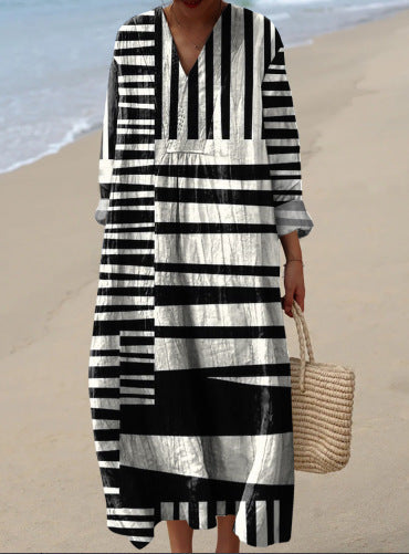 Leviana – Elegant dress with a geometric pattern