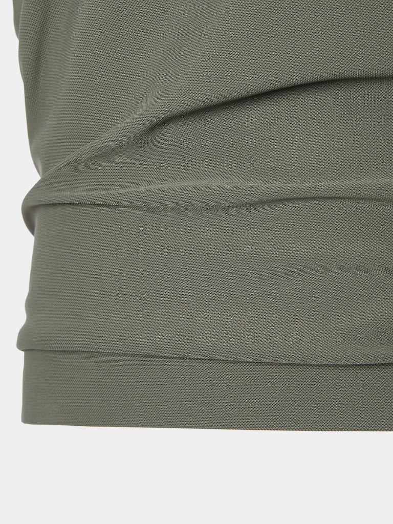 St. James Polo – Leviana