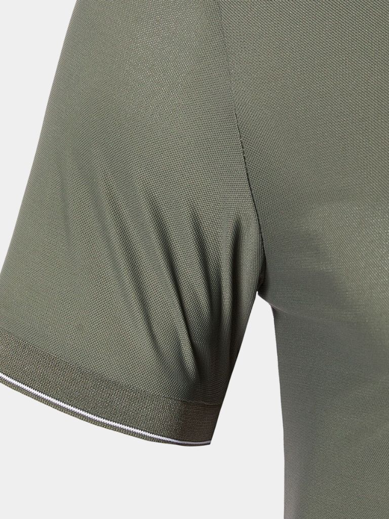 St. James Polo – Leviana